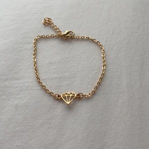 bracelet with diamond design